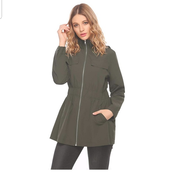 Lightweight Hooded Waterproof Active Jacket - Picture 3 of 4